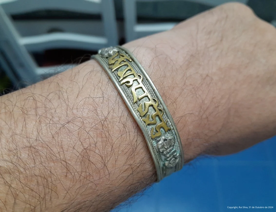 Pulseira Om mani padme hum