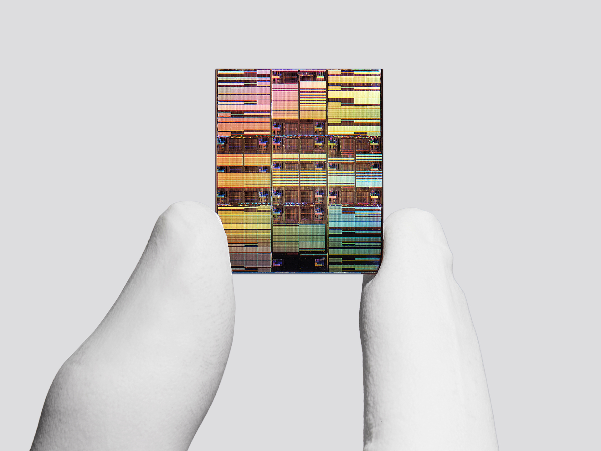 IBM cria o primeiro chip abaixo de 1 nanómetro