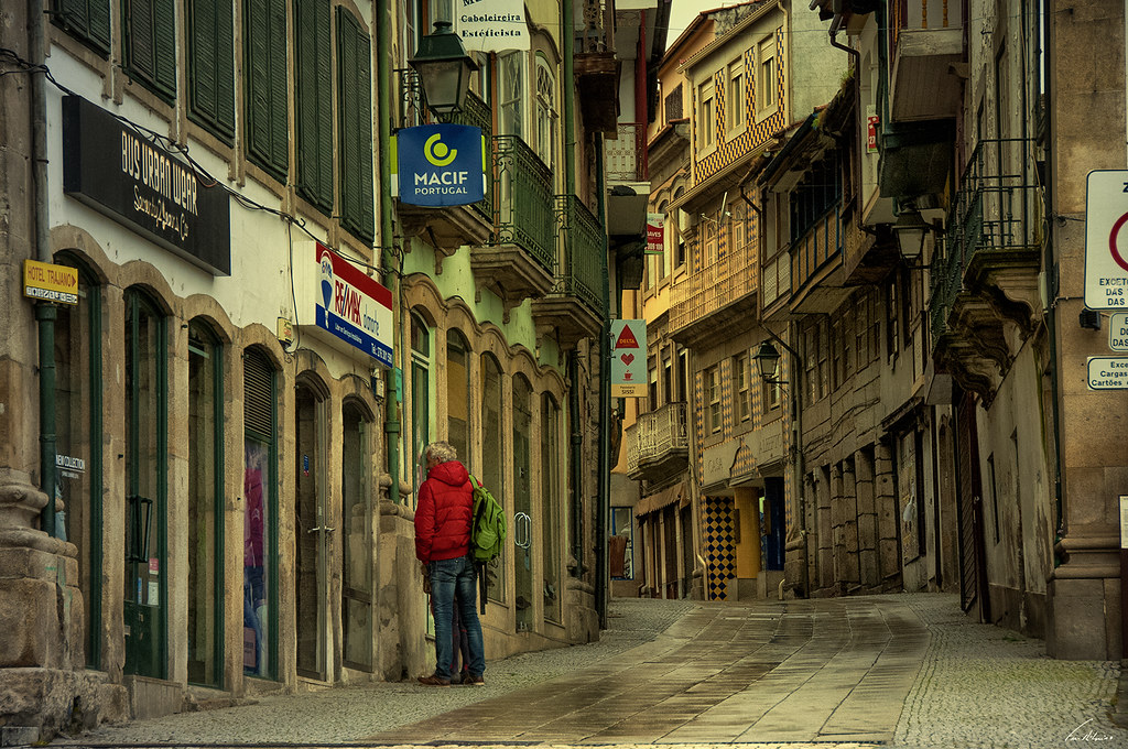 Rua Direita, Chaves